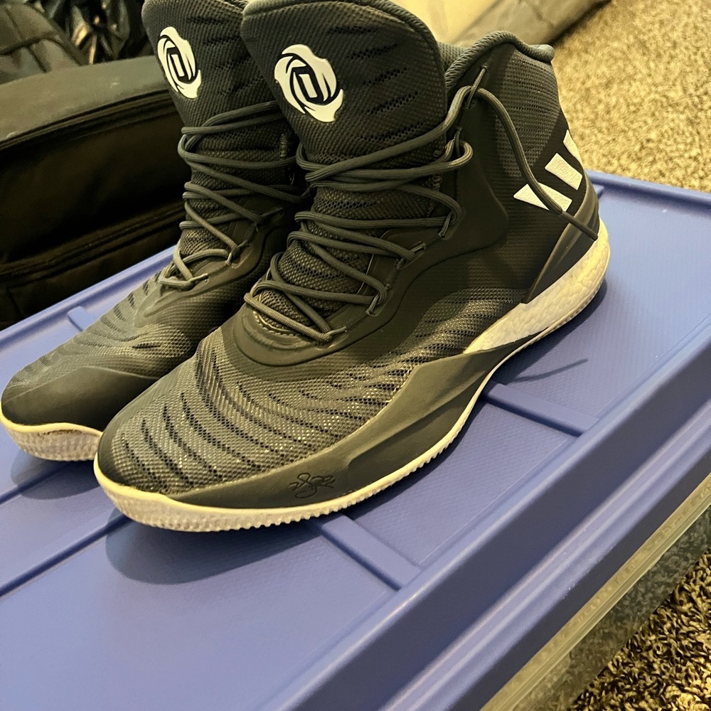 Grey Derrick Rose sneakers size 11